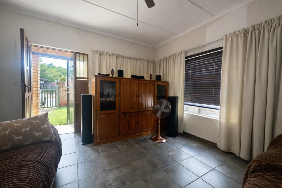 3 Bedroom Property for Sale in Protea Park North West